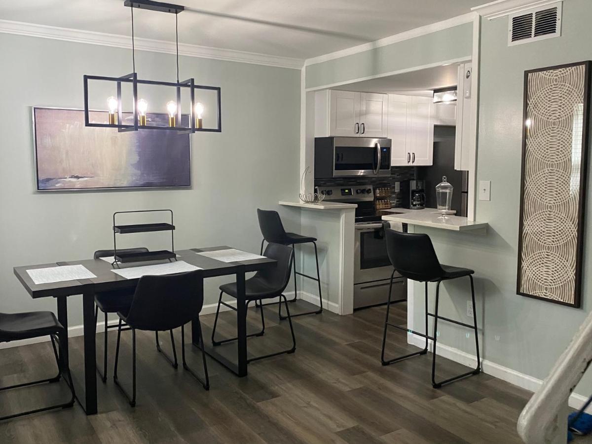 Hhi Homes- Newly Renovated Cozy Modern Pet-Friendly Villa-Ideal Location 힐튼 헤드 아일랜드 외부 사진