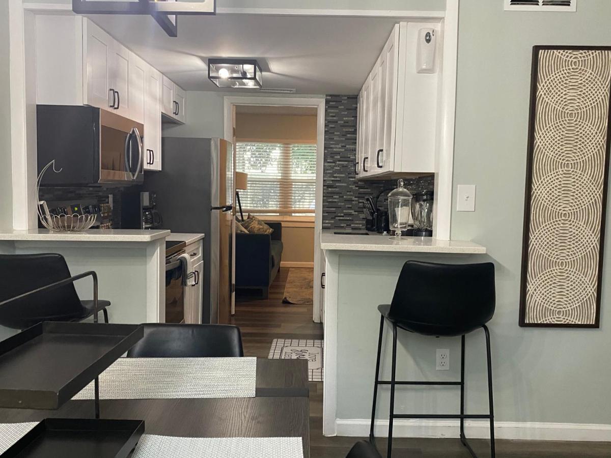 Hhi Homes- Newly Renovated Cozy Modern Pet-Friendly Villa-Ideal Location 힐튼 헤드 아일랜드 외부 사진